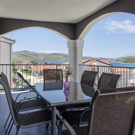 Apartment Seget Seget Vranjica