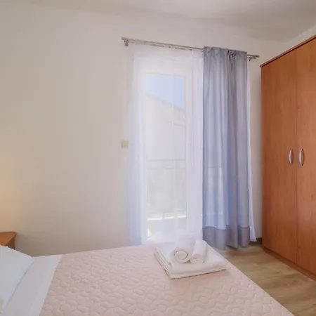 Apartment Seget *